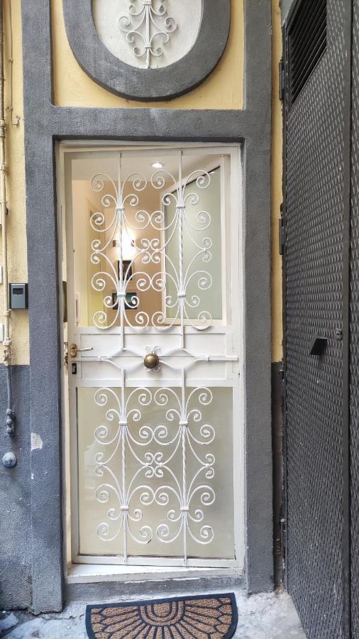 Piccola Maison Nel Centro Di Napoli Экстерьер фото